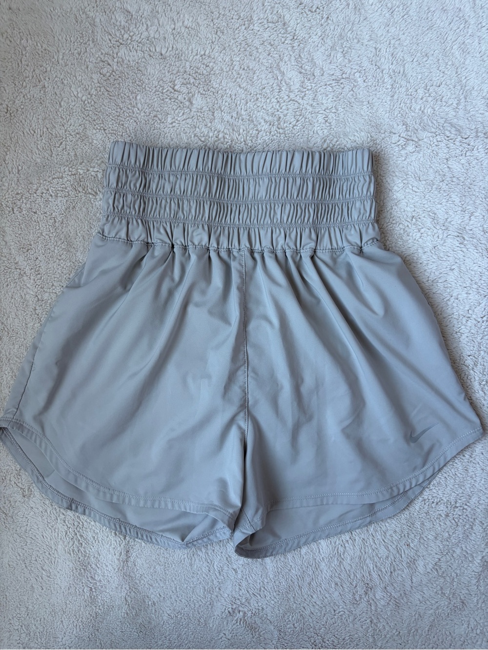 Nike High-Waist Smocked Light Gray Workout Shorts Women Size Small